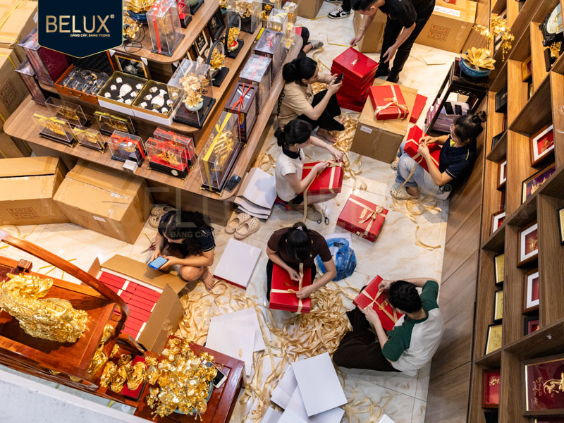 Lô 400 tranh thuyền Gelex 32x25cm dát vàng 24k thiết kế theo yêu cầu